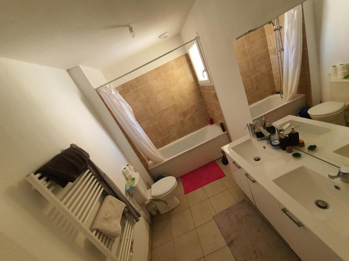 Chambre 11M2 Dans Maison Toute Equipee Tresses Luaran gambar